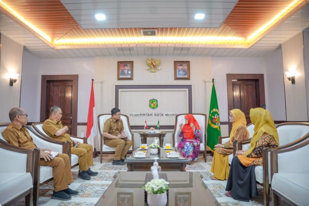 Demi Wujudkan Pemilu Damai, Bobby Nasution Ingin PW Muslimat NU Penyejuk di Tengah Masyarakat