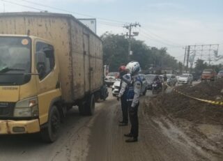 Dishub Medan Turunkan Personel Atasi Kemacetan di Jalan Kapten Sumarsono..