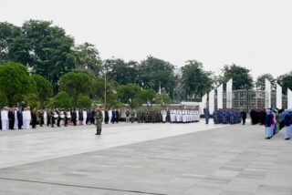 HUT ke-78 TNI, Wali Kota Ikuti Upacara Ziarah Nasional di TMP Bukit Barisan