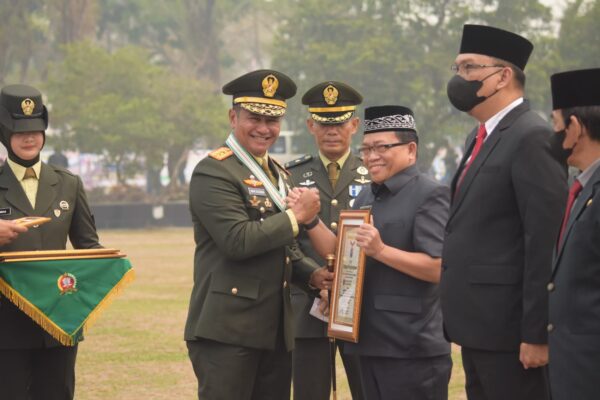 Pj Bupati Kapuas : Sinergitas TNI dan Pemerintah Dalam Menjaga NKRI