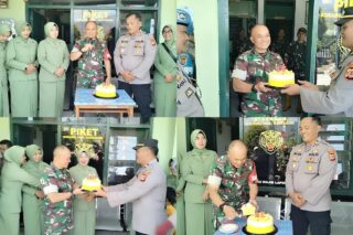 Sebagai Wujud Sinergitas TNI-Polri, Kapolsek Kertasari Berikan Ucapan Selamat HUT TNI Ke-78 Kepada Jajaran Koramil 2406/Kertasari