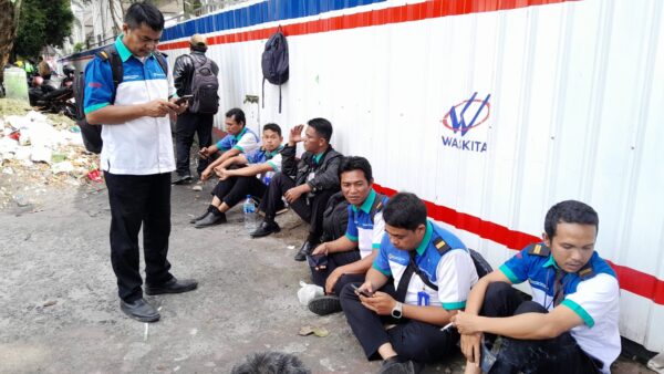 Dua Bulan Tak Digaji, Driver Trans Metro Deli Medan Gelar Aksi Mogok Kerja