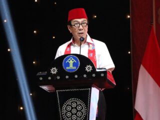 menkumham-ri-apresiasi-dki-jakarta-sebagai-provinsi-pertama-pencapaian-100-persen-kelurahan-sadar-hukum