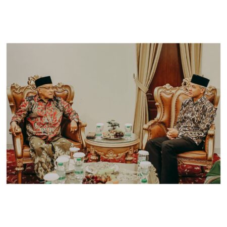 Bacapres Mulai Pamer Dukungan, Ganjar Temui Eks Ketum PBNU, Anies Terima Kunjungan Pensiunan Jenderal