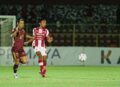 gol-cepat-malik-rizaldi-bawa-madura-united-unggul-1-0-dari-psm-makassar-di-babak-pertama
