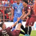 ferdinand-sinaga-berikan-pesan-haru-usai-wiljan-pluim-resmi-dilepas-psm-makassar:-maestro-tetaplah-maestro