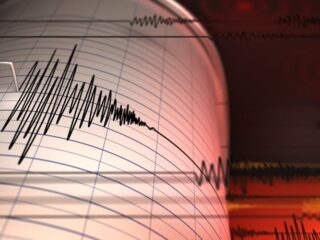 gempa-bumi-berkekuatan-magnitudo-5,5-di-boalemo-gorontalo-diakibatkan-adanya-aktivitas-subduksi-sulut