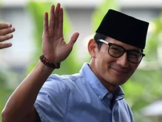 sandiaga-menilai-motogp-mandalika-identik-dengan-presiden-jokowi