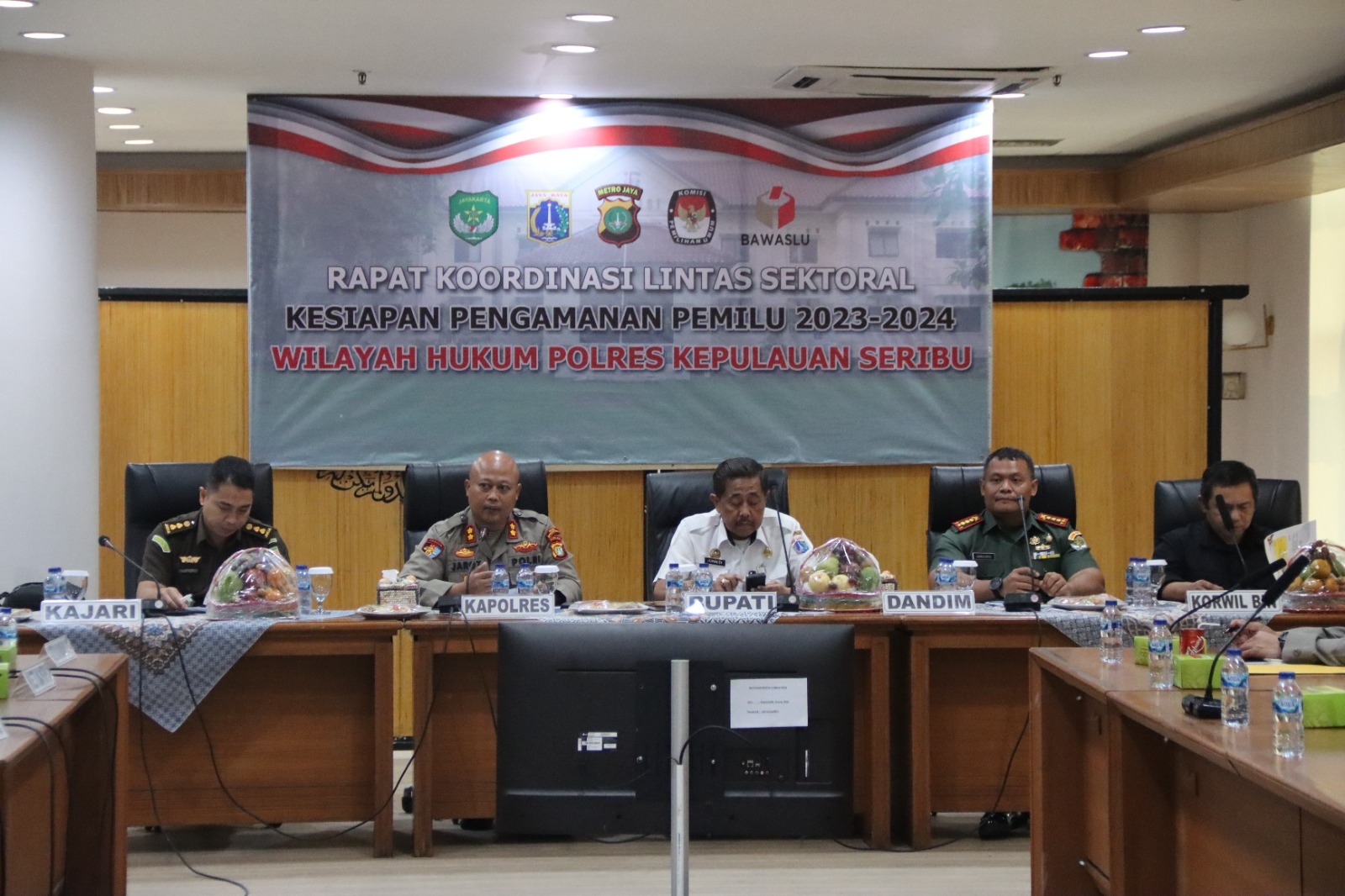 kapolres-kepulauan-seribu-pimpin-rapat-koordinasi-lintas-sektoral-kesiapan-pengamanan-pemilu-2023-2024