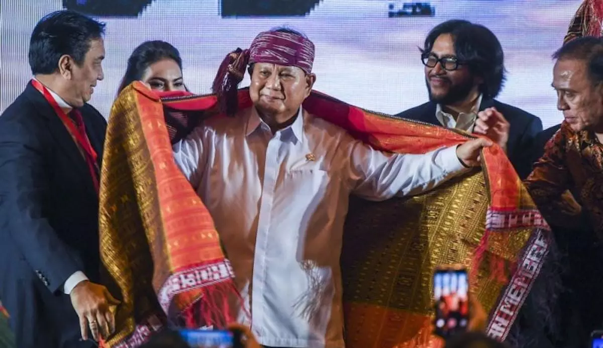 relawan-satria-usul-gibran-cawapres,-prabowo-subianto-bilang-semua-kemungkinan-bisa-terjadi