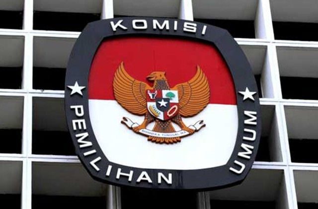 kpu-putuskan-batas-usia-cawapres-masih-40-tahun,-peluang-gibran-tunggu-ketok-palu-mk