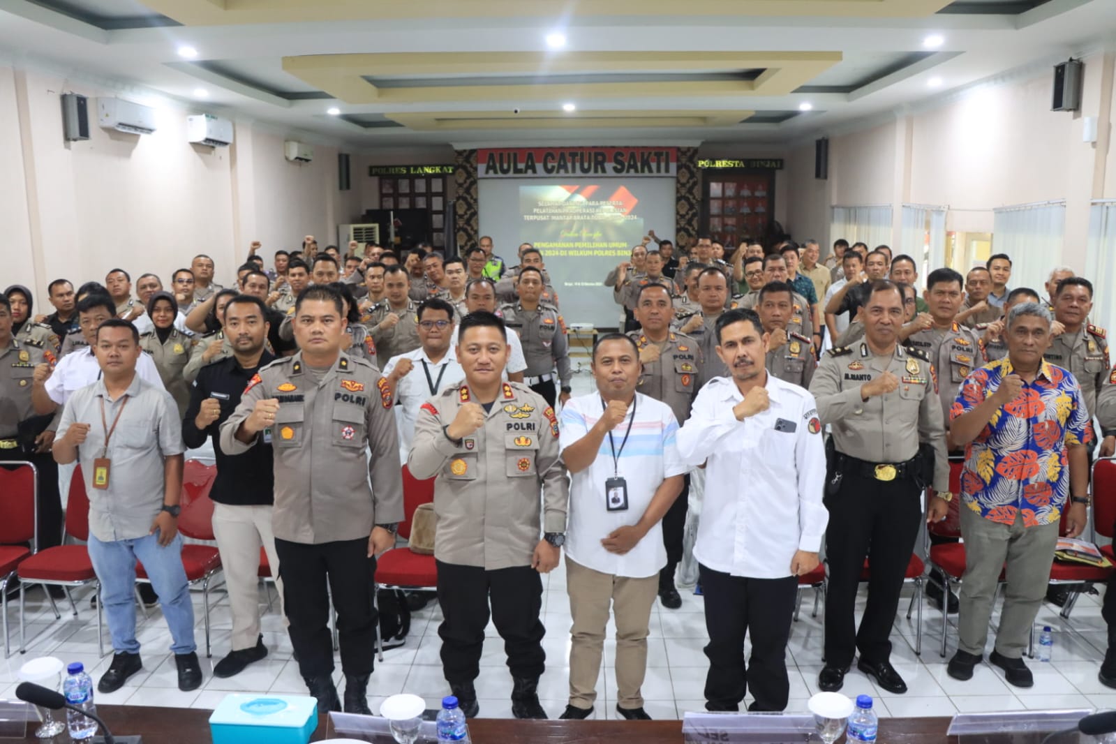 polres-binjai-polda-sumut-laksanakan-latihan-pra-operasi-kepolisian-mantap-brata-toba-2023-2024