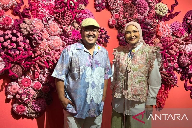 ria-miranda-dan-mang-moel-gelar-pameran-“seanergy”-di-jakarta