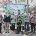 peringati-hut-humas-polri-ke-72,-humas-polres-metro-tangerang-kota-tanam-pohon-untuk-penghijauan