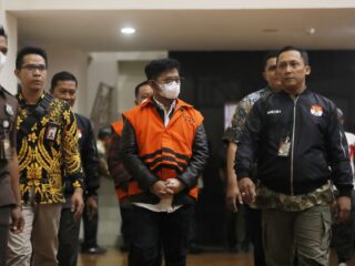 eks-penyidik-kpk-temukan-keanehan-saat-syl-ditangkap,-surat-sampai-harus-diteken-langsung-firli-bahuri