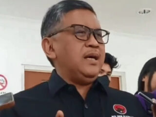 Gibran Diusulkan Jadi Cawapres Prabowo, Sekjen PDIP: Kita Senyum-senyum