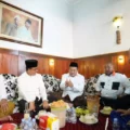 kunjungi-rais-syuriah-nu-sidoarjo,-begini-doa-kh-ahmad-rofiq-siradj-untuk-anies-baswedan