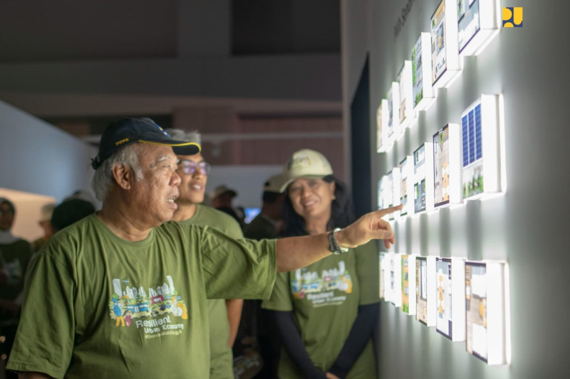 mencapai-indonesia-emas-2045-tak-bisa-hanya-dengan-doa,-pak-bas:-harus-dikerjakan-dari-sekarang,-semangat-green-infrastructure!