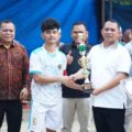 bupati-menyaksikan-laga-final-turnamen-futsal-purwosari-cup-2023