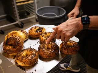 sejarah-bagel,-roti-klasik-khas-new-york-yang-kian-berevolusi