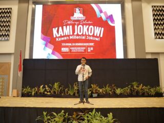 ratusan-anak-muda-sulsel-deklarasi-“kami-jokowi”