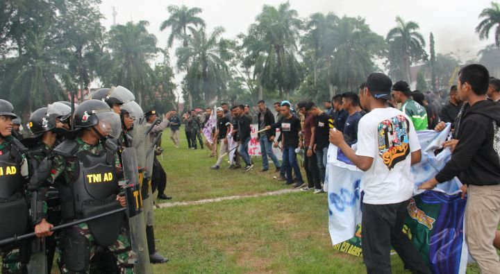 menjelang-pemilu-2024,-mabes-tni-adakan-simulasi-penanganan-konflik-sosial-di-kantor-bupati-mempawah