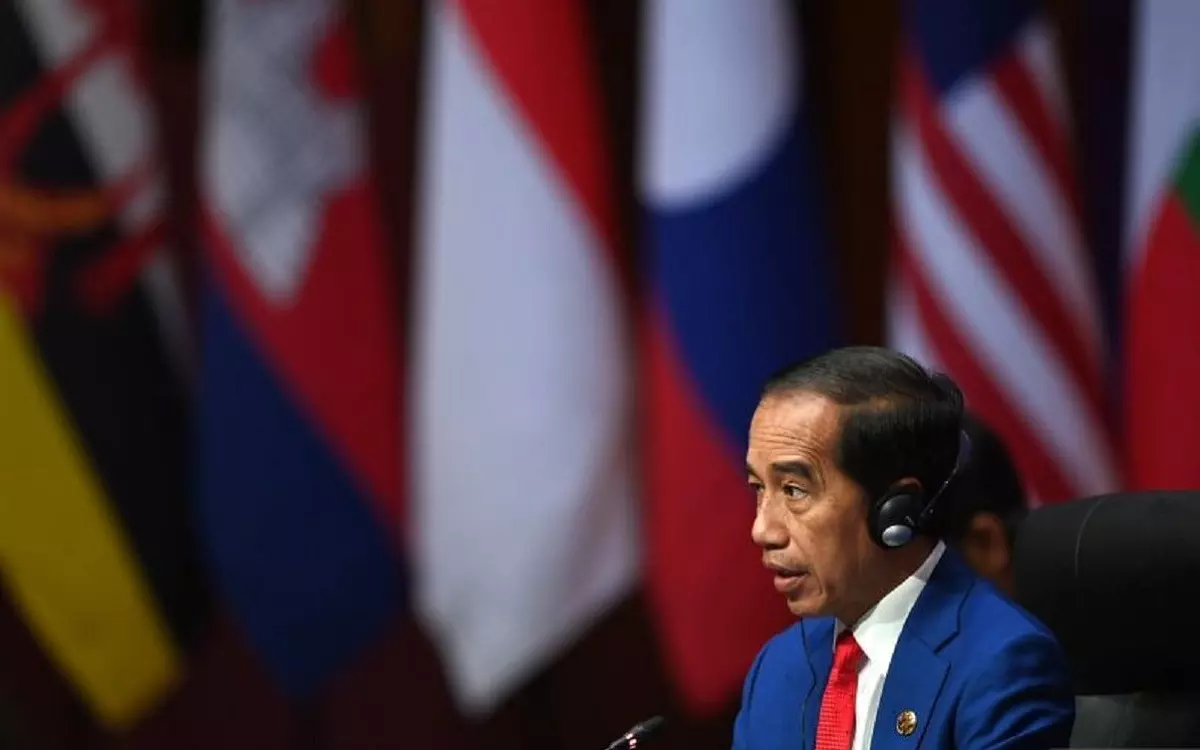 putusan-mk-soal-batas-usia-capres-cawapres,-jokowi:-saya-tidak-ingin-memberikan-pendapat