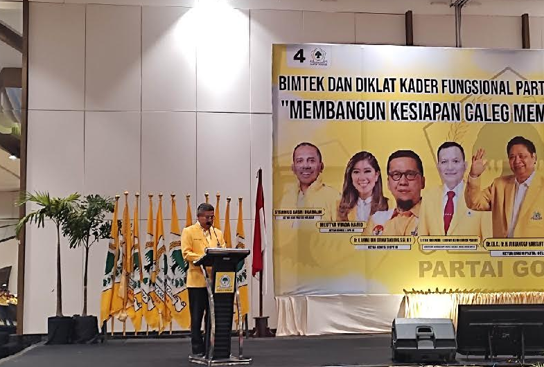 sentil-keras-muslimin-bando-di-depan-ratusan-kader-golkar,-taufan-pawe:-mbalelo