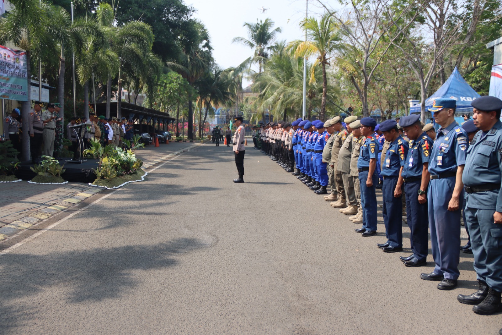 polres-kepulauan-seribu-apel-gelar-pasukan-operasi-mantap-brata-2023-–-2024