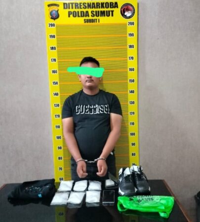 Selundupkan sabu didalam sepatu, dua pemuda dibekuk Polda Sumut di Bandara Kualanamu
