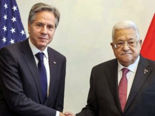 presiden-palestina-batalkan-pertemuan-dengan-biden-setelah-ledakan-terjadi-di-rumah-sakit-di-gaza
