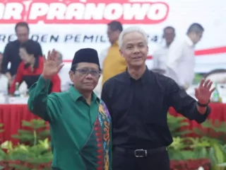 Ingin Jadi Pendaftar Pertama di KPU, Ganjar Pranowo-Mahfud MD Pastikan Mendaftar Besok