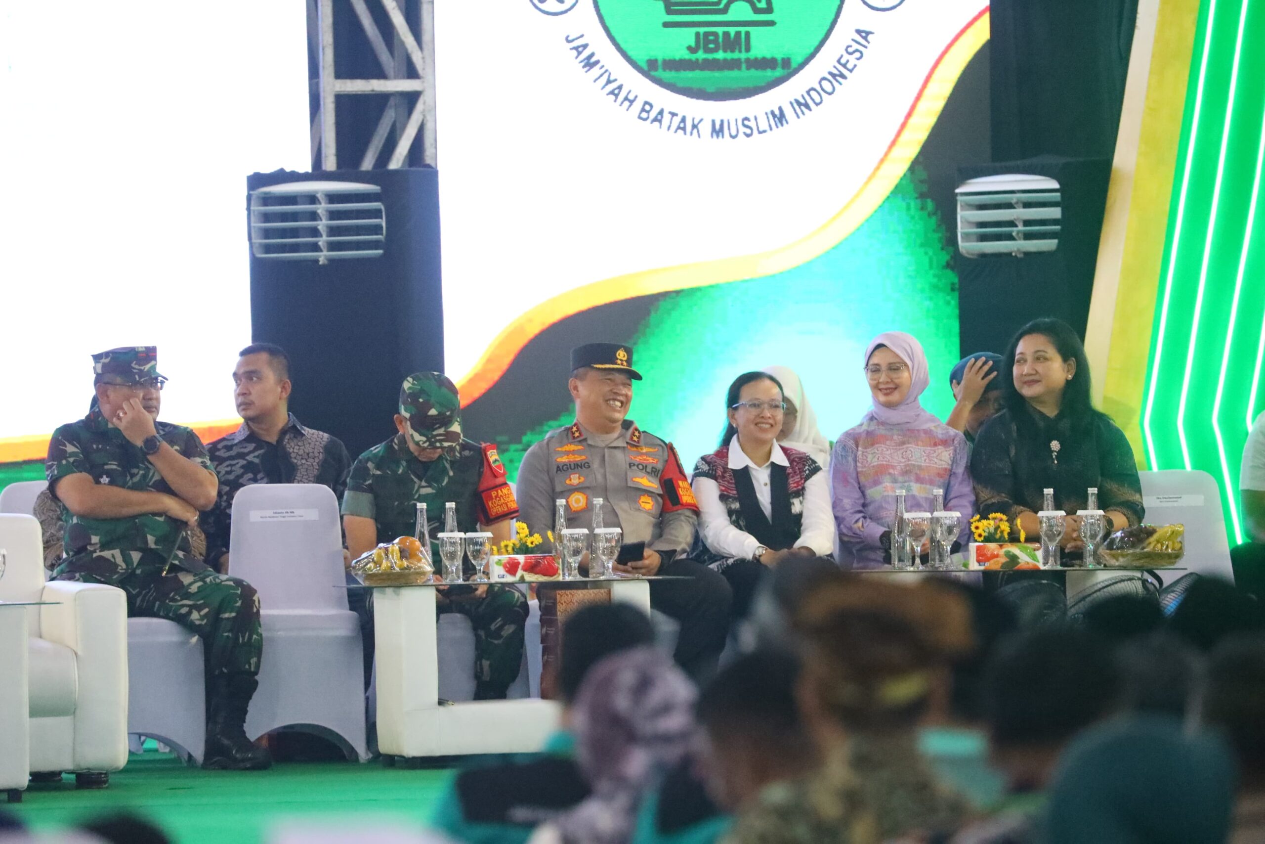 kapolda-sumut-dampingi-wapres-ri-hadiri-ikrar-merajut-keberagaman-nusantara