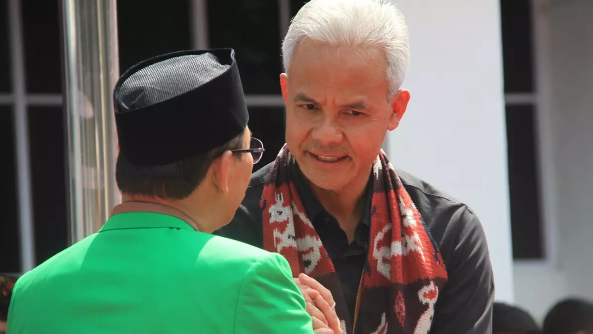 ganjar-pranowo-minta-masukan-masyarakat-untuk-akronim-ganjar-pranowo-mahfud-md