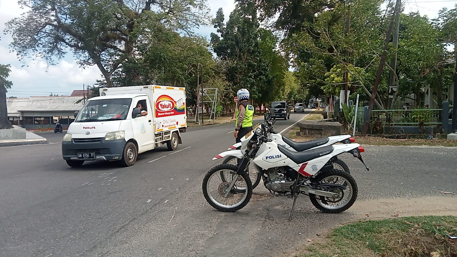 sat-lantas-polres-bangka-barat-meningkatkan-patroli-lalu-lintas-untuk-keamanan-jalan-raya