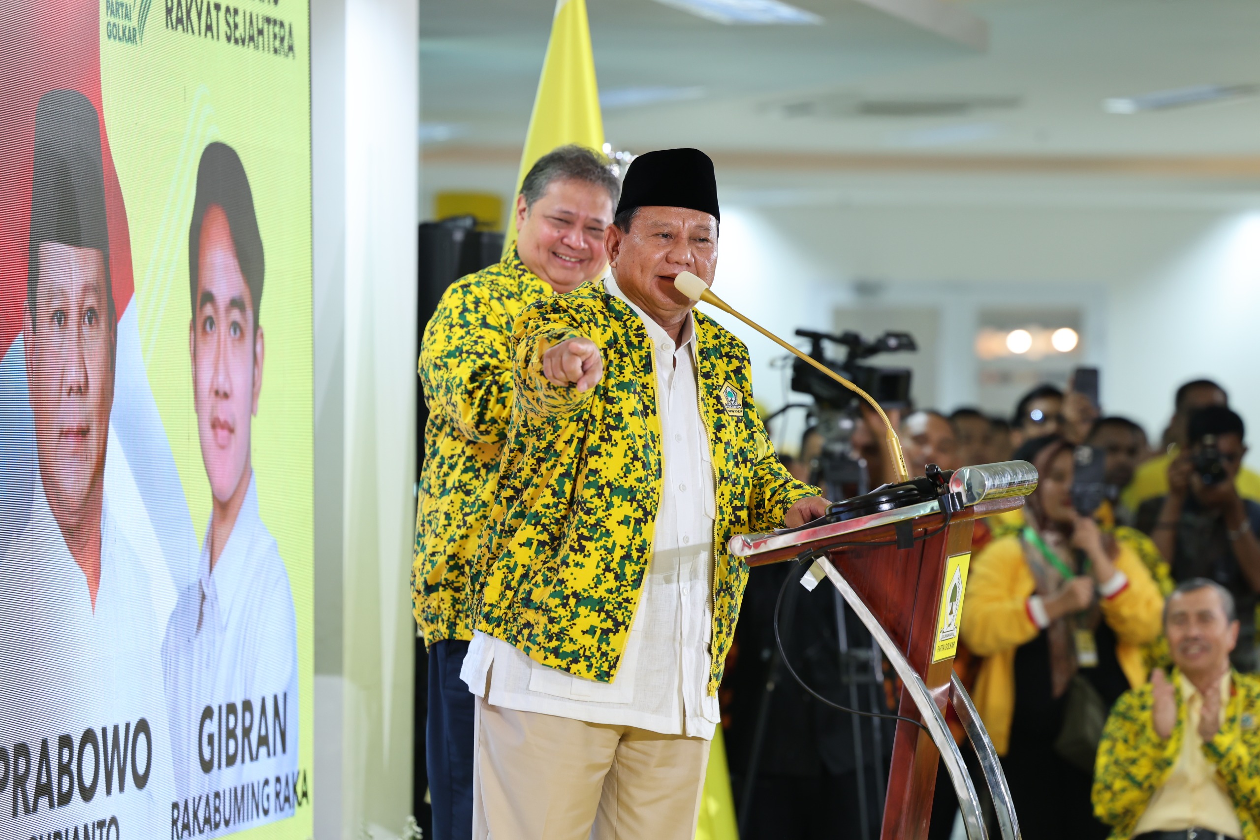 usulkan-gibran-jadi-cawapres,-prabowo:-golkar-partai-berani,-wadah-pemimpin-muda