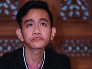 Islah Bahrawi Peringatkan Gibran, Sebut Seperti Belut Berekor Celurit