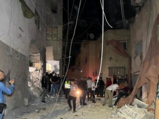 israel-klaim-tewaskan-‘agen-teror’-dalam-serangan-udara-ke-masjid-jenin