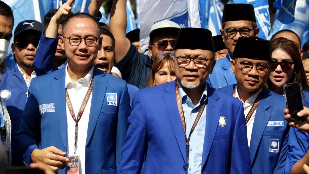 prabowo-subianto-umumkan-cawapres-malam-ini,-zulhas-bilang-satu-nama-sudah-di-kantong