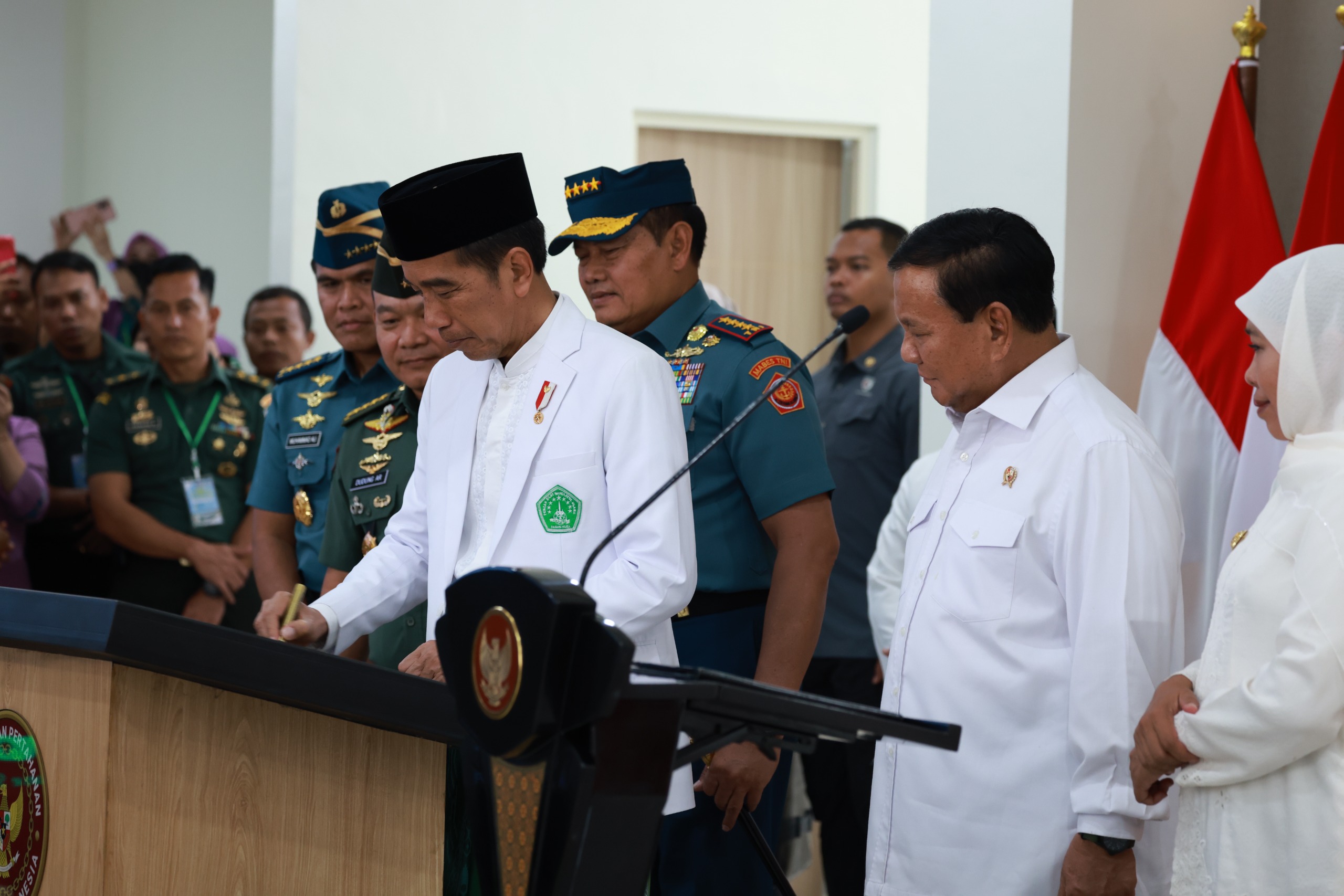 rs-tni-diresmikan-jokowi,-prabowo-harap-dapat-beri-akses-kesehatan-untuk-masyarakat