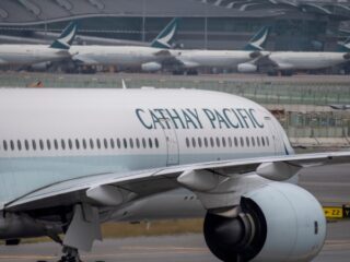 Maskapai Cathay Pacific Batalkan Penerbangan Hong Kong-Tel Aviv