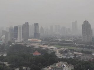 Kualitas Udara di DKI Jakarta Masuk Kategori Tidak Sehat pada Kamis Pagi