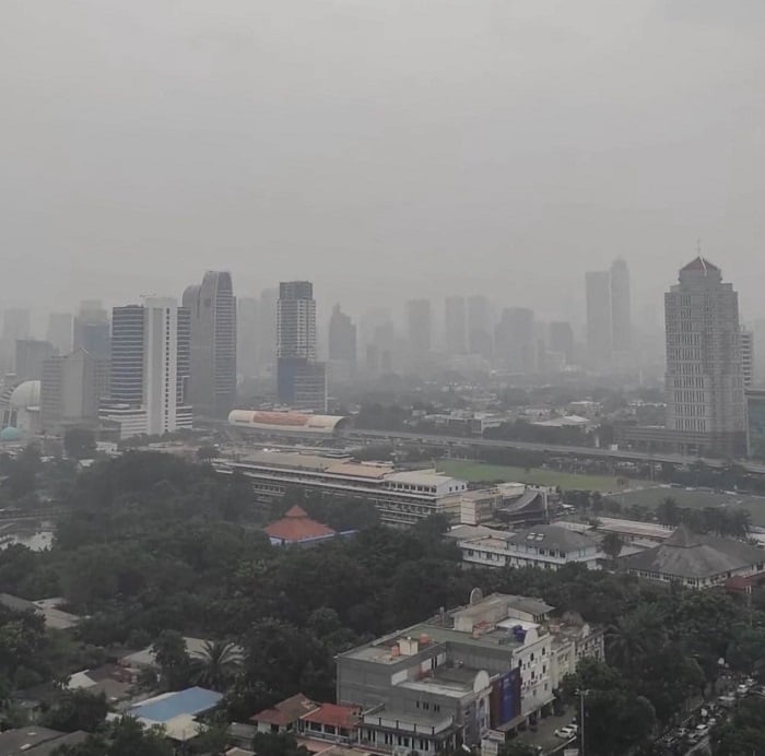 kualitas-udara-di-dki-jakarta-masuk-kategori-tidak-sehat-pada-kamis-pagi