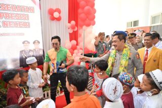 Wakapolri Tinjau Bakti Kesehatan Polri Presisi Untuk Negeri Di ULM Banjarmasin