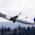 penerbangan-alaska-airlines-dialihkan-setelah-pilot-coba-matikan-mesin-saat-terbang