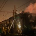 hampir-3-lusin-bus-dibakar-di-rio-de-janeiro