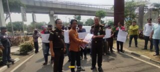 Massa Aksi LSM KPK Nusantara Pertanyakan Lapdu di Kejati Terkait Perjalanan Dinas DPRD Sumsel Tahun 2020