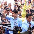 daftar-ke-kpu,-prabowo-minta-maaf-bikin-macet-dan-bilang-terima-kasih