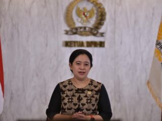 amran-sulaiman-dilantik-sebagai-menteri-pertanian,-puan-beri-pesan-begini