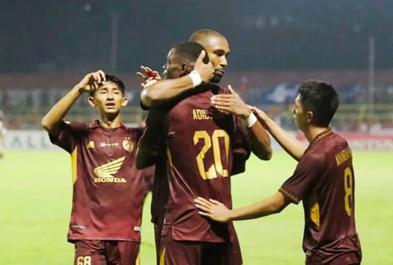 sepasang-gol-yuran-fernandes-bawa-psm-makassar-unggul-2-0-atas-hougang-united-di-babak-pertama